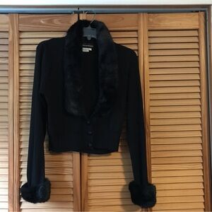 Donna Morgan Black Faux Fur Trim Cropped Cardigan